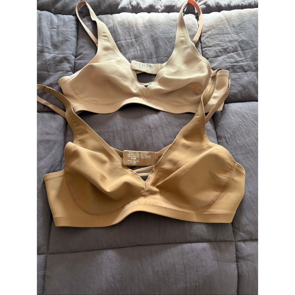 Lot of 2 Soma Wireless Bralettes, size 34B